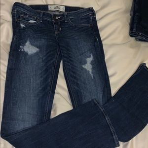 Hollister “ripped” straightleg jeans